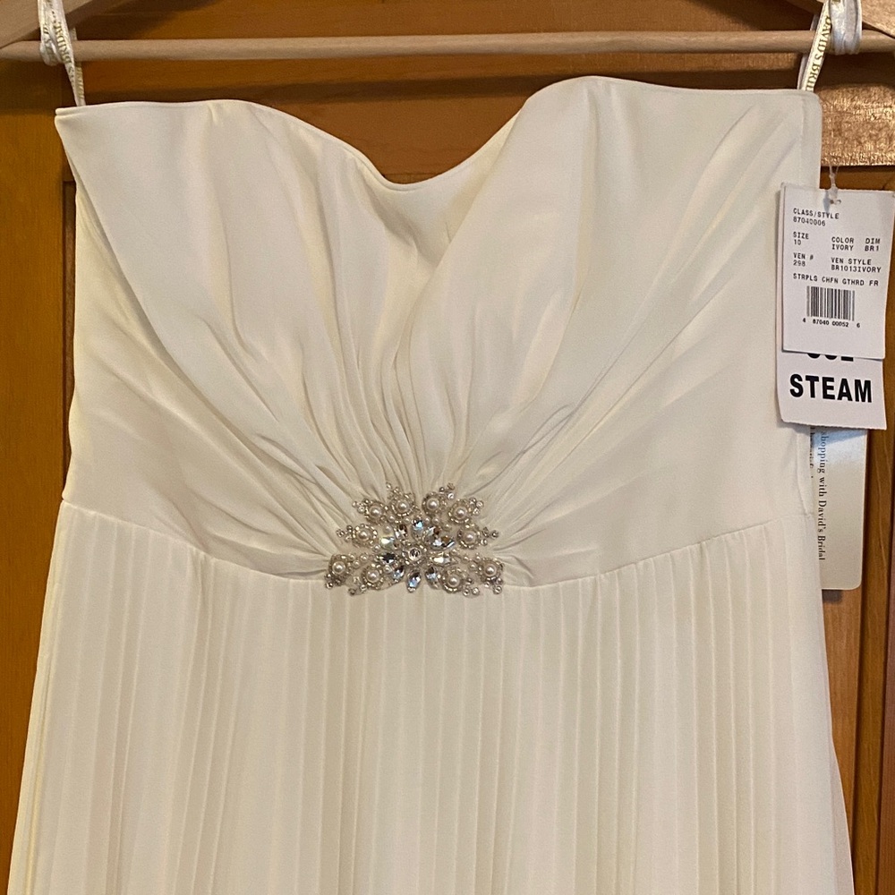 David's Bridal White Strapless Gown - Picture 4 of 4